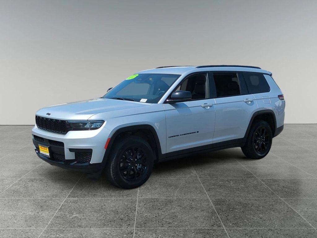 used 2024 Jeep Grand Cherokee L car, priced at $30,900