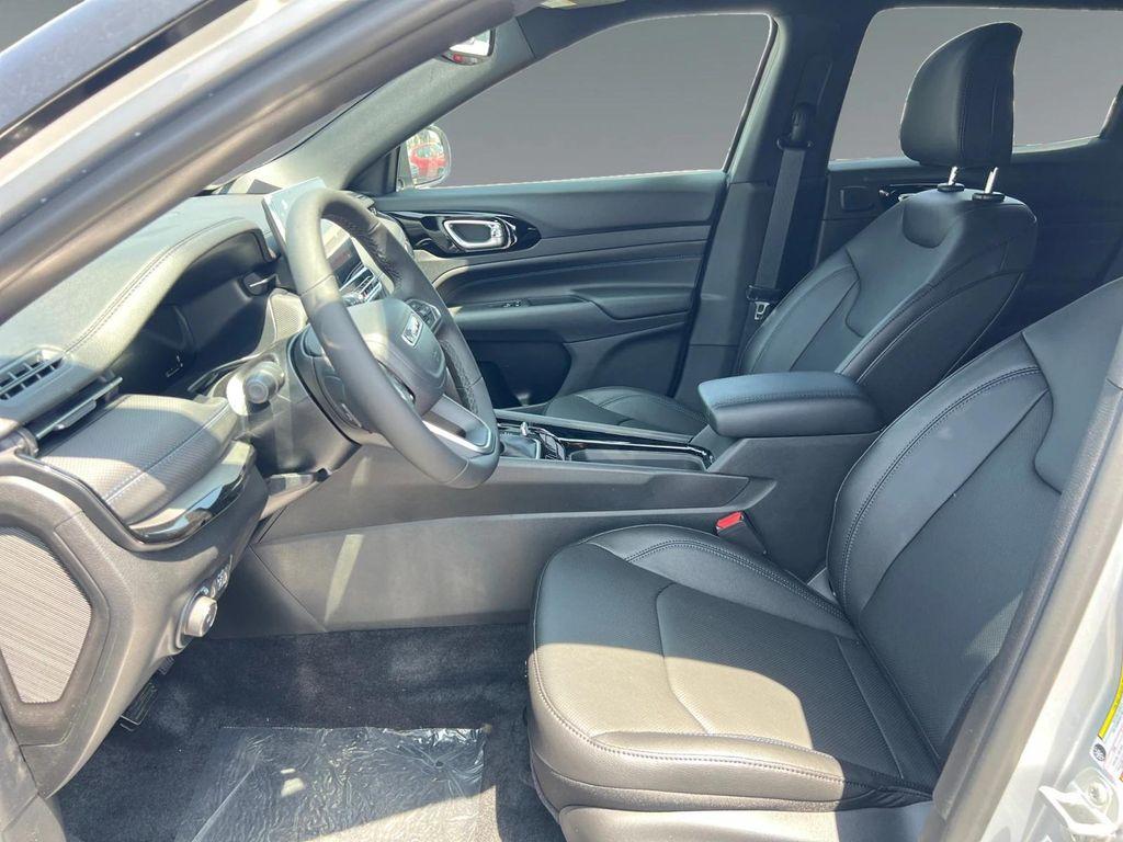 new 2025 Jeep Compass car, priced at $40,205