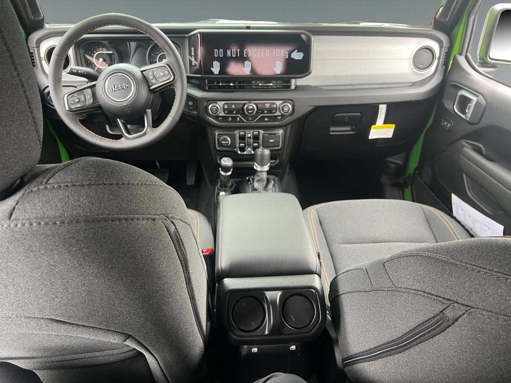new 2025 Jeep Gladiator car, priced at $46,940