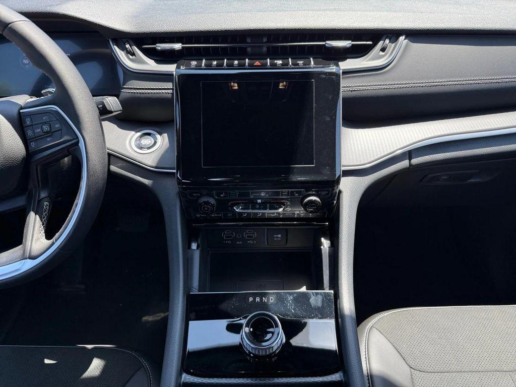 new 2025 Jeep Grand Cherokee L car, priced at $48,655