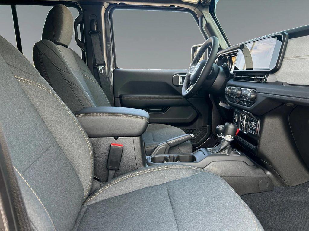 new 2025 Jeep Wrangler car, priced at $58,530