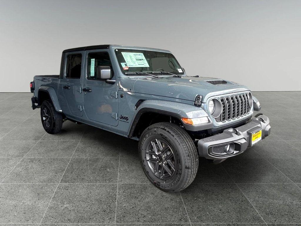 new 2025 Jeep Gladiator car, priced at $50,400