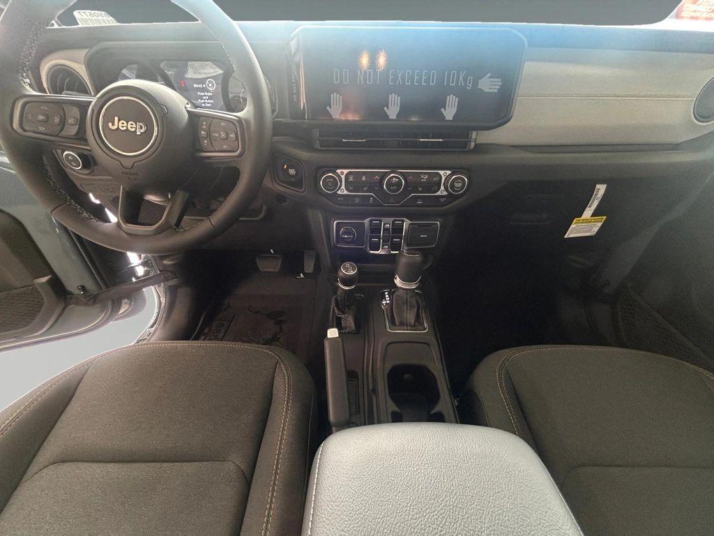new 2025 Jeep Gladiator car, priced at $50,400