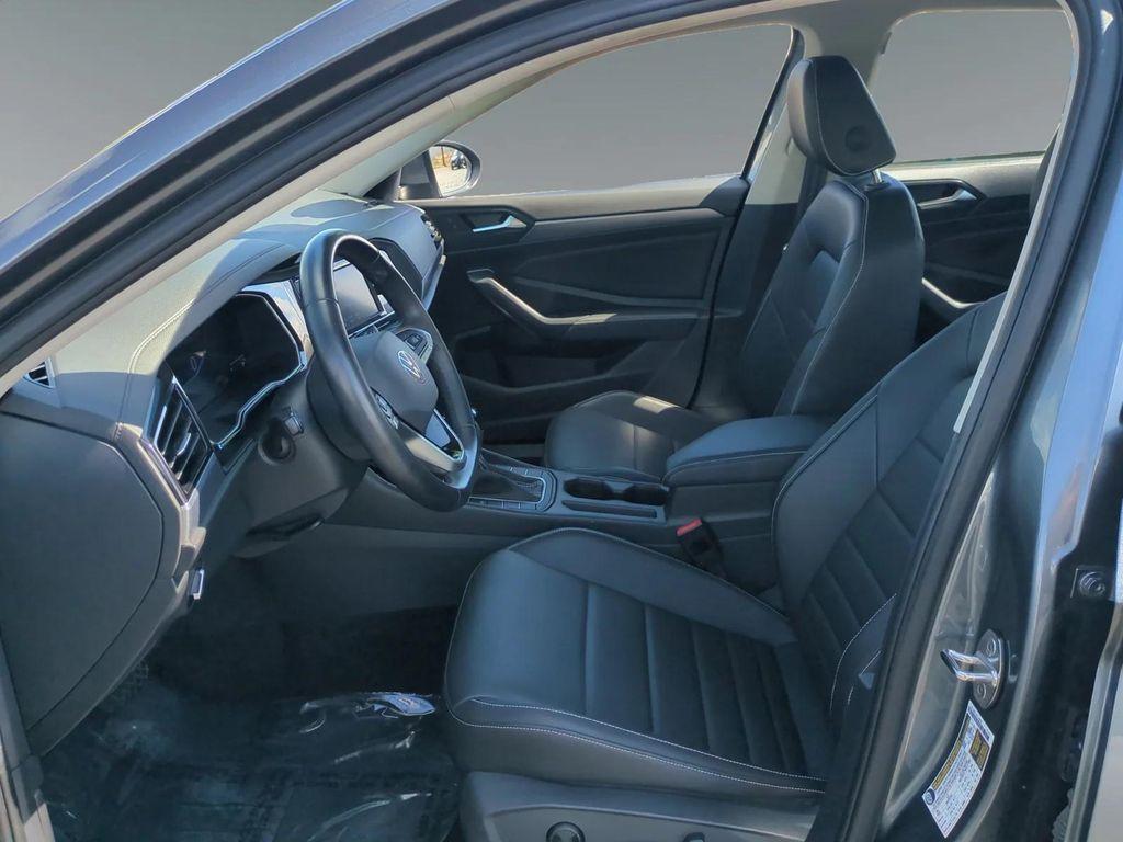 used 2024 Volkswagen Jetta car