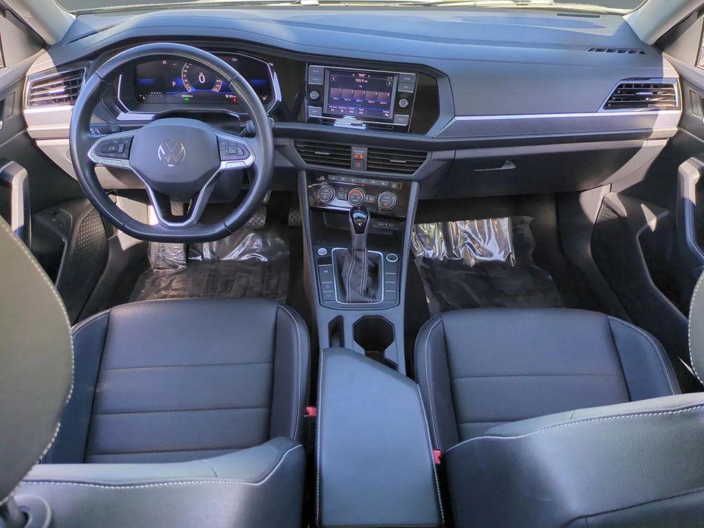 used 2024 Volkswagen Jetta car