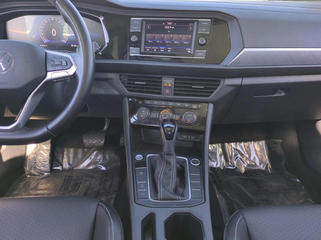 used 2024 Volkswagen Jetta car