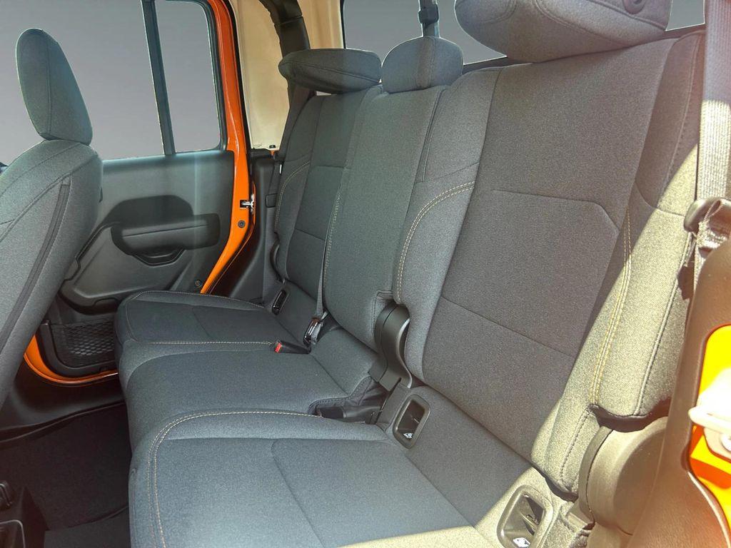 new 2025 Jeep Gladiator car, priced at $48,535