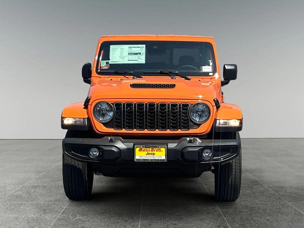 new 2025 Jeep Gladiator car, priced at $48,535