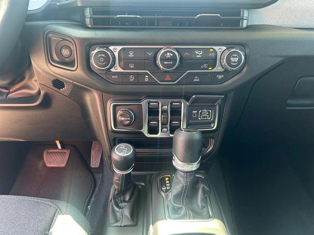 new 2025 Jeep Gladiator car, priced at $48,535