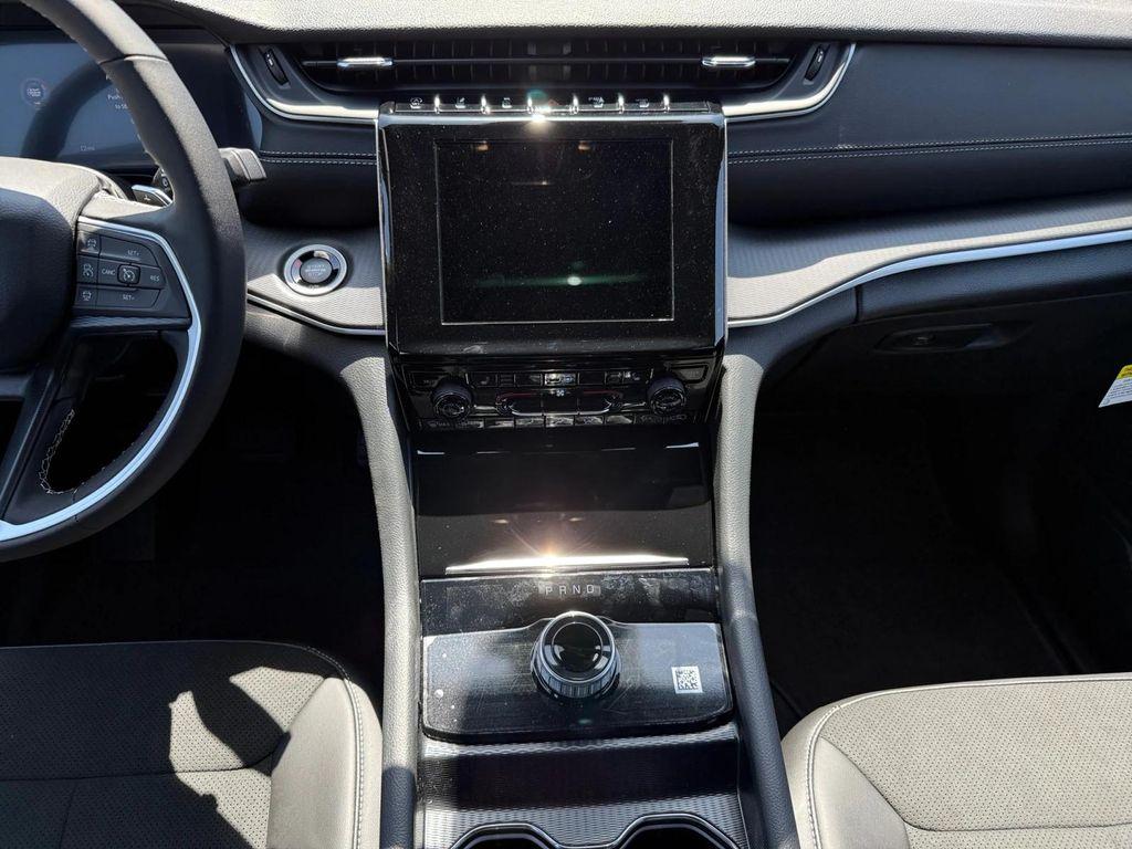 new 2025 Jeep Grand Cherokee L car, priced at $48,230