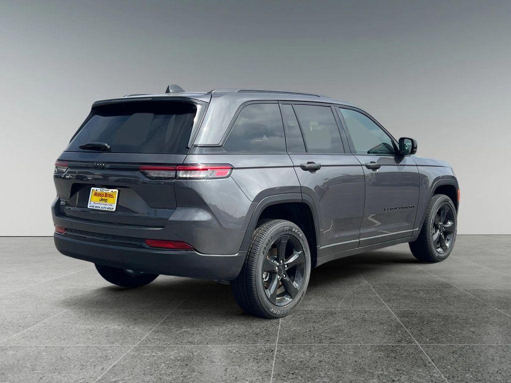 new 2025 Jeep Grand Cherokee car, priced at $45,675