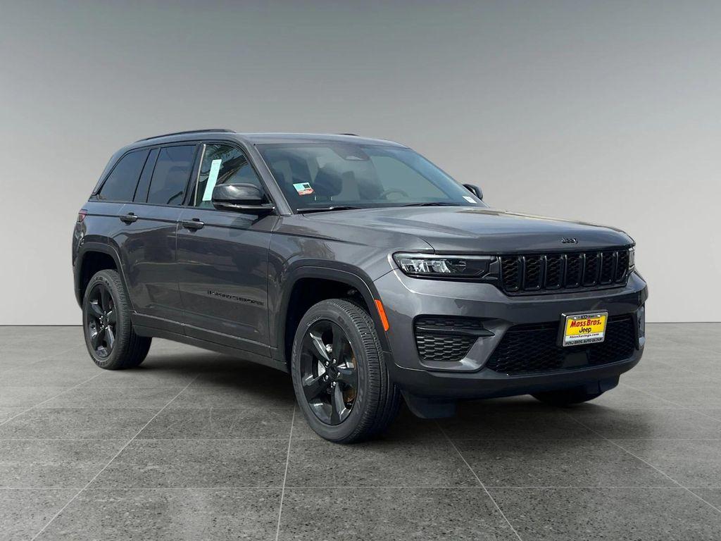 new 2025 Jeep Grand Cherokee car, priced at $45,675
