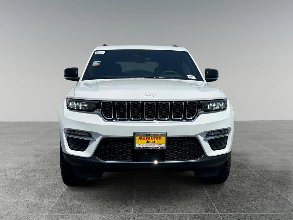 new 2025 Jeep Grand Cherokee car, priced at $46,900