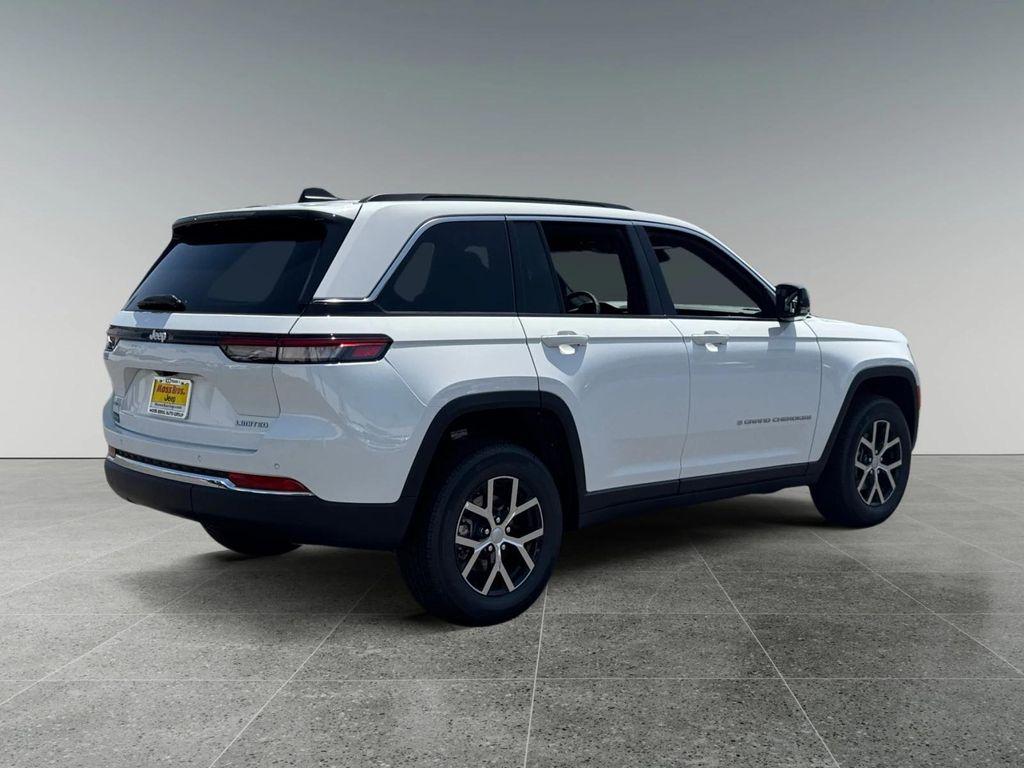 new 2025 Jeep Grand Cherokee car, priced at $46,900