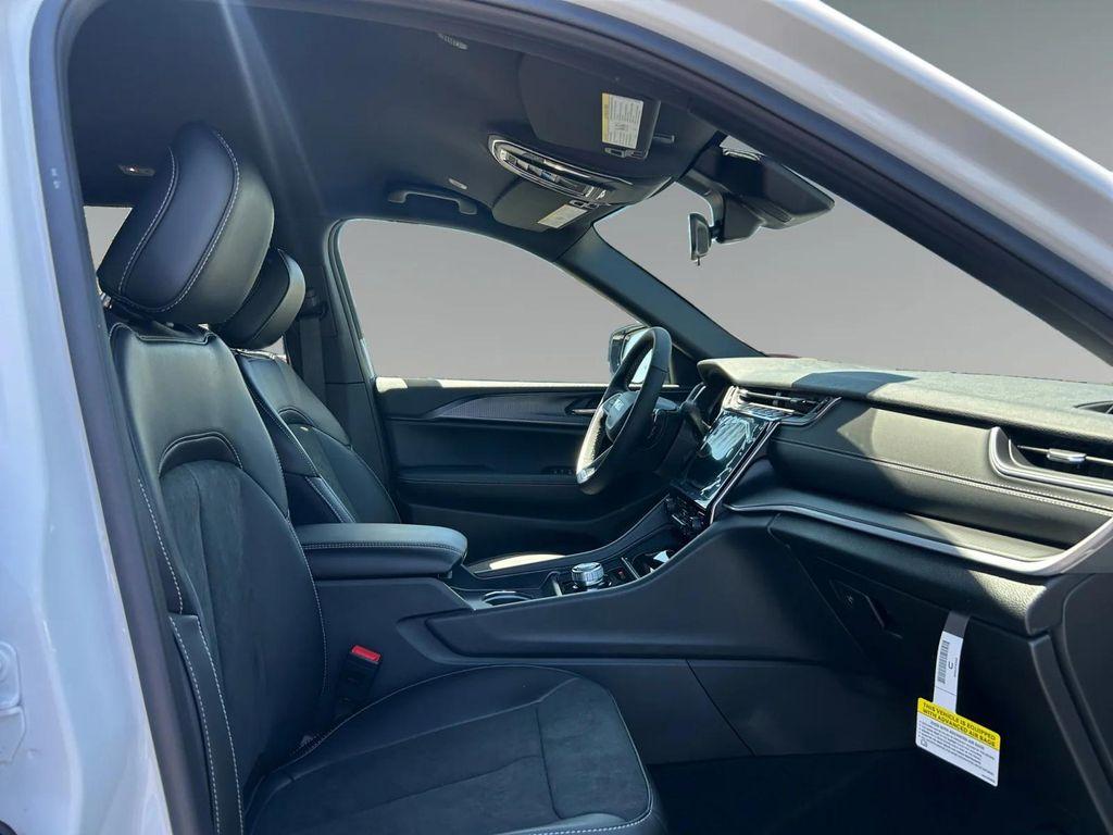 new 2025 Jeep Grand Cherokee L car, priced at $47,635