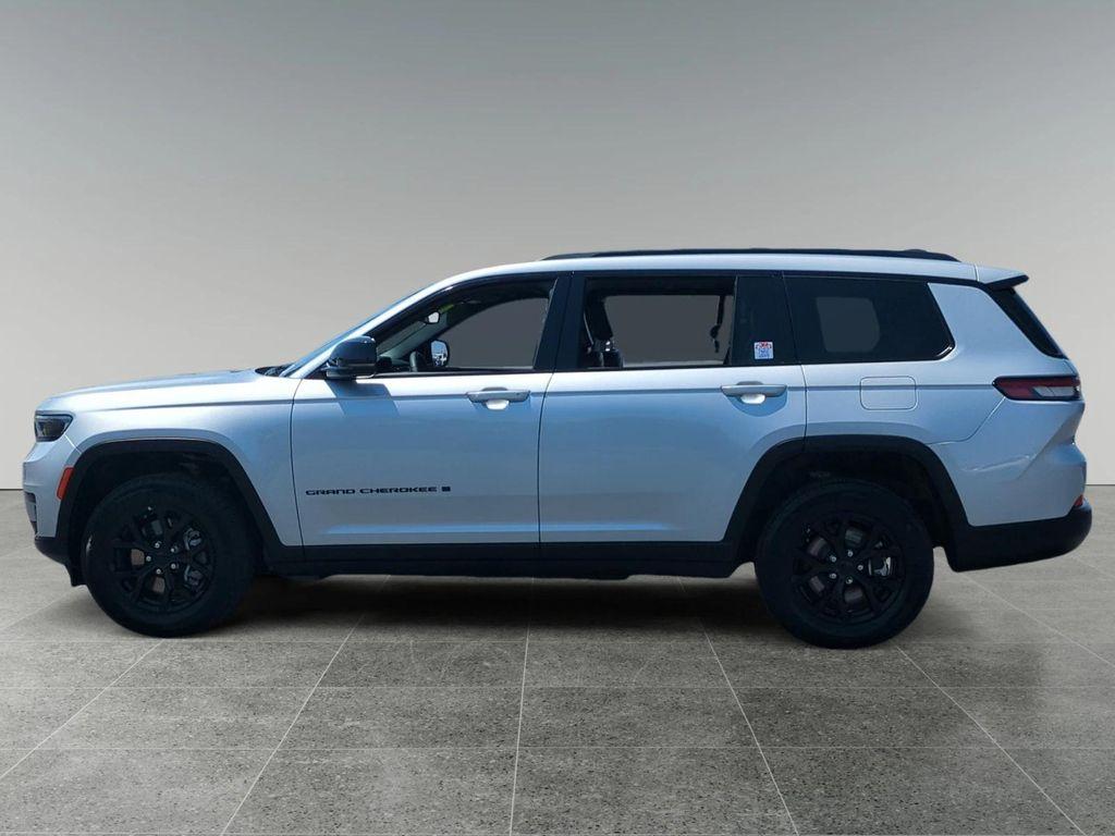 used 2024 Jeep Grand Cherokee L car, priced at $35,950