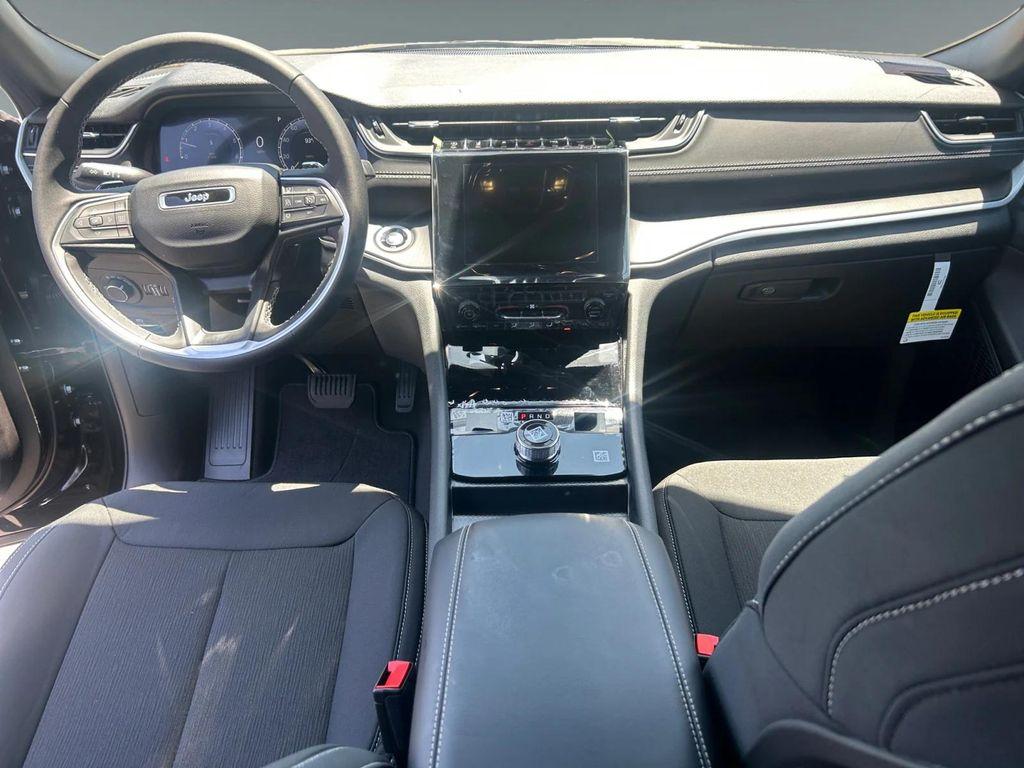 new 2025 Jeep Grand Cherokee L car, priced at $41,625