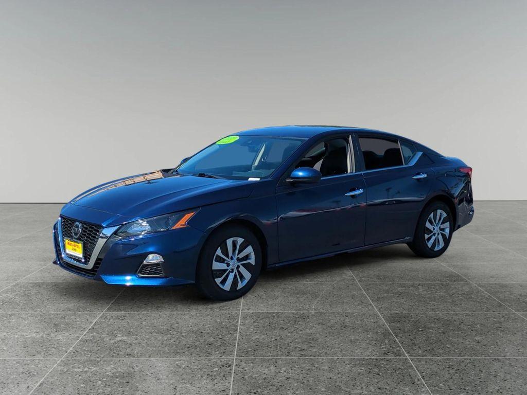 used 2022 Nissan Altima car, priced at $15,900