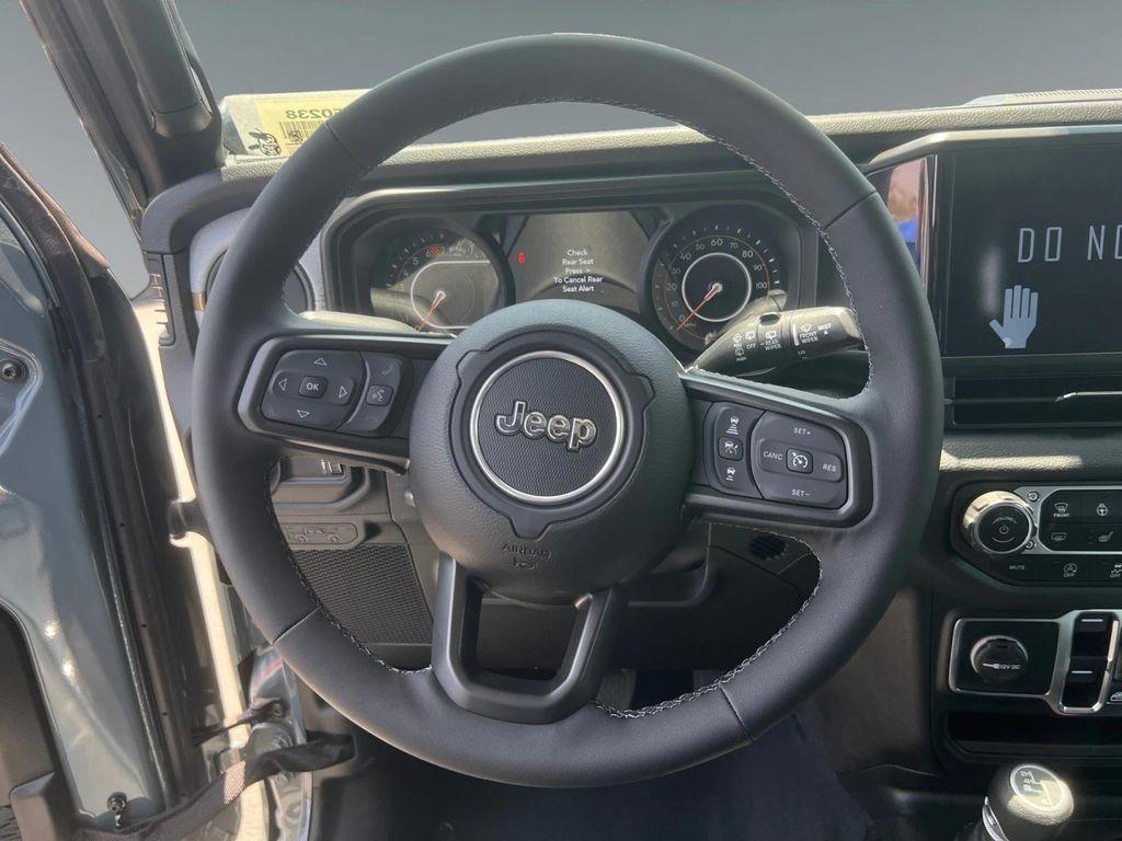 new 2025 Jeep Wrangler car, priced at $52,840