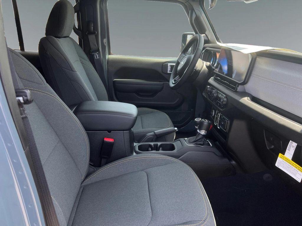 new 2025 Jeep Wrangler car, priced at $52,840