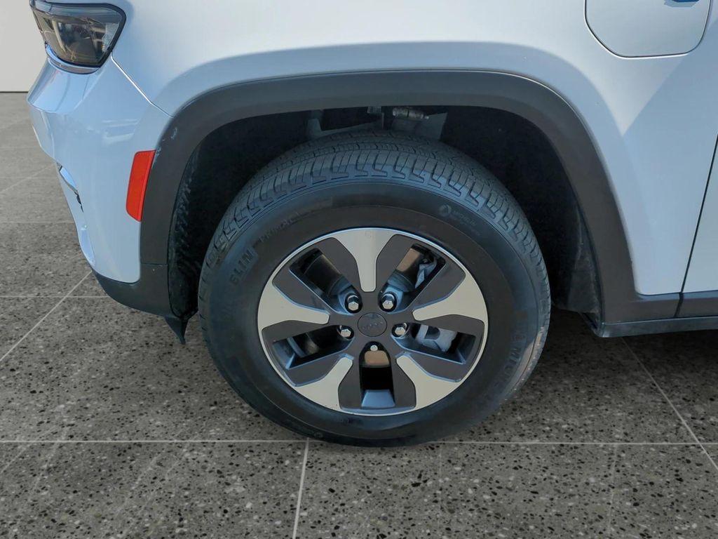 used 2024 Jeep Grand Cherokee 4xe car, priced at $31,900