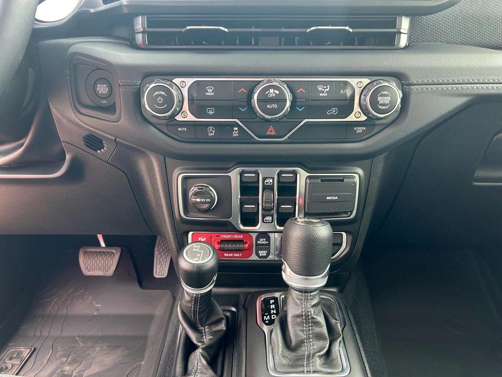 new 2025 Jeep Wrangler car, priced at $60,705