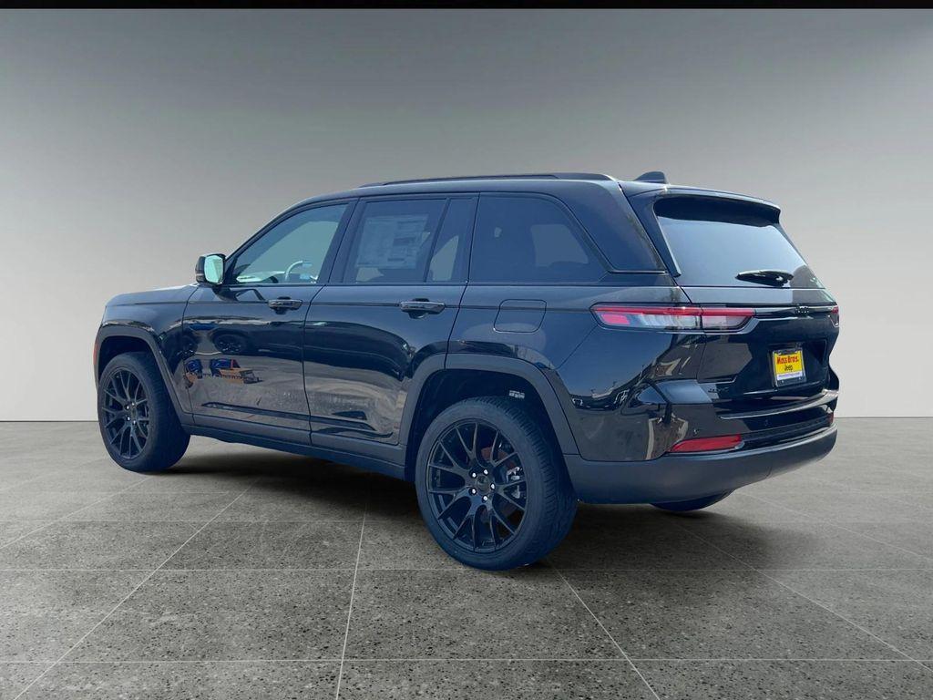 new 2025 Jeep Grand Cherokee car, priced at $46,730