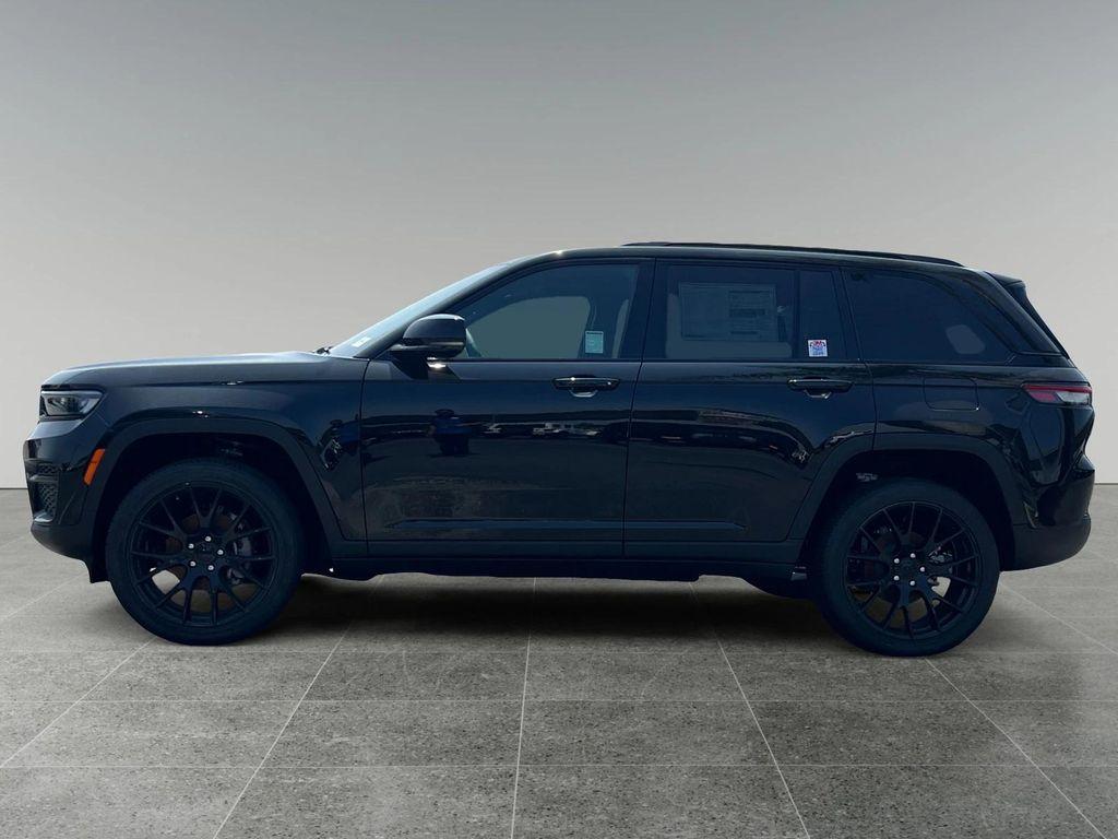 new 2025 Jeep Grand Cherokee car, priced at $46,730