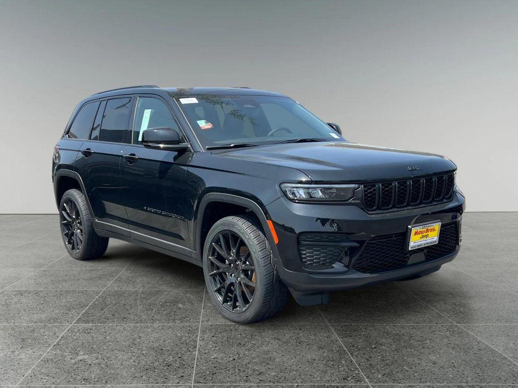 new 2025 Jeep Grand Cherokee car, priced at $46,730