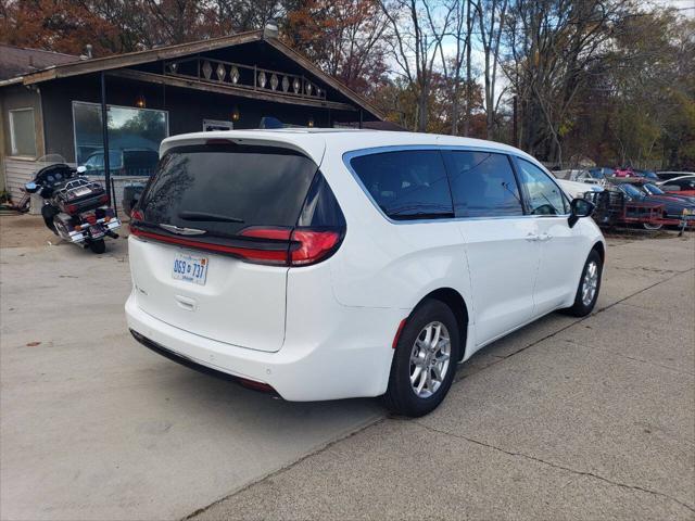 used 2024 Chrysler Pacifica car, priced at $39,995