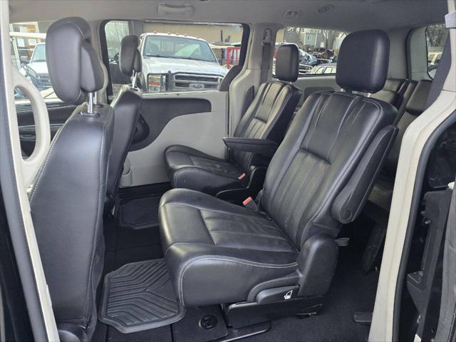 used 2014 Chrysler Town & Country car, priced at $11,495