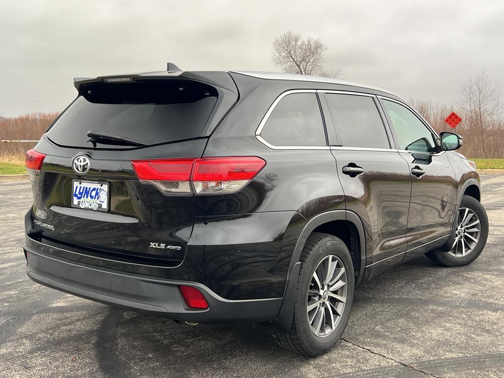 used 2018 Toyota Highlander car, priced at $21,790