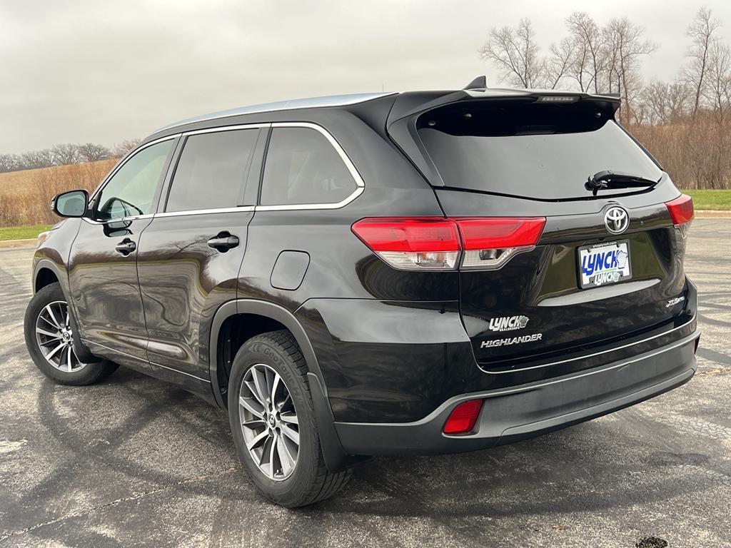 used 2018 Toyota Highlander car, priced at $21,790
