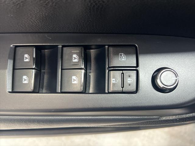 used 2014 Toyota Highlander car, priced at $17,990