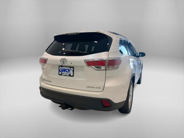 used 2014 Toyota Highlander car, priced at $17,990