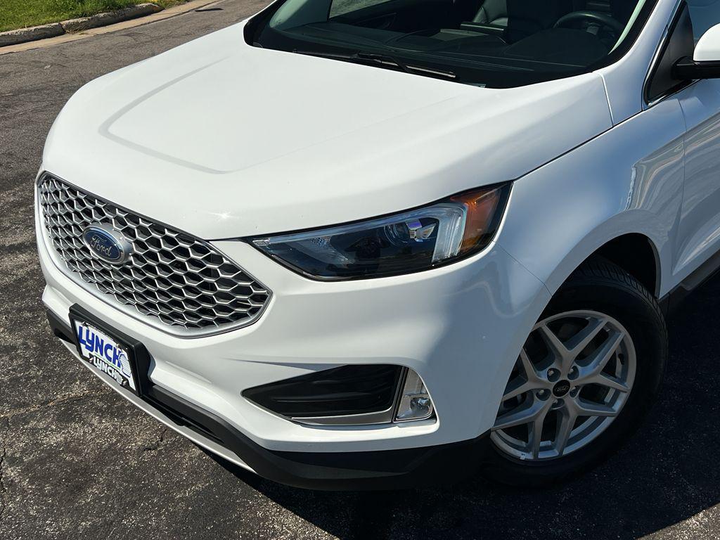 used 2024 Ford Edge car, priced at $26,490