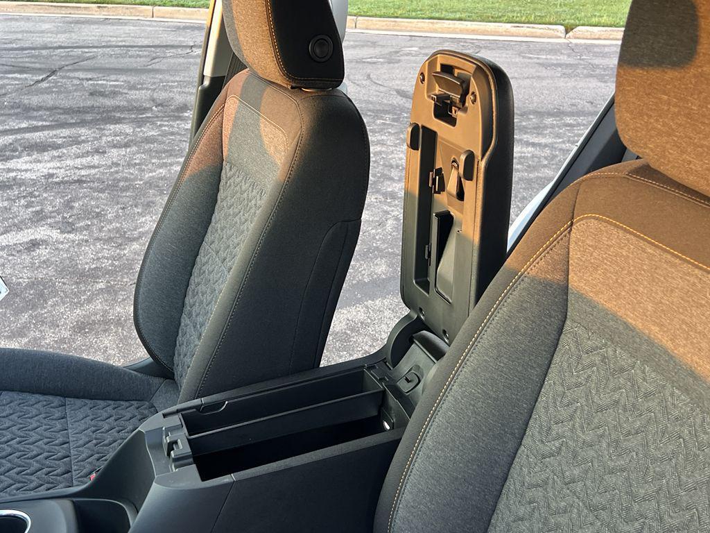 used 2022 Chevrolet Equinox car, priced at $22,490