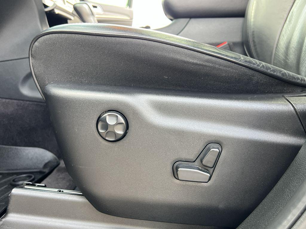 used 2018 Jeep Grand Cherokee car, priced at $24,490