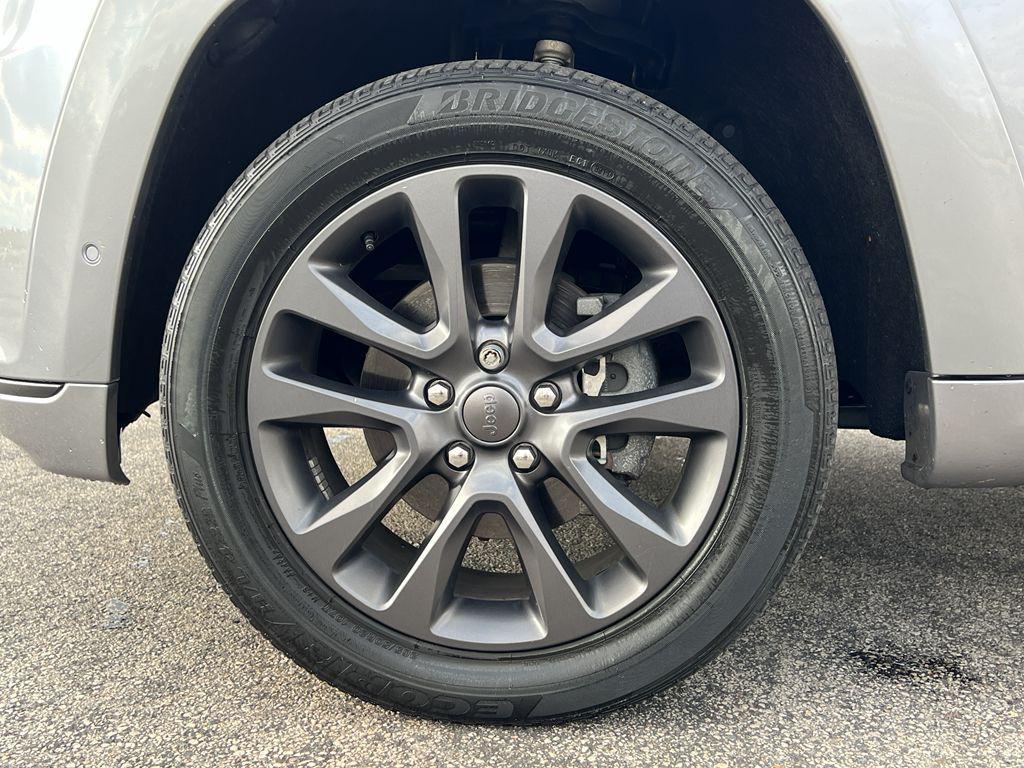 used 2018 Jeep Grand Cherokee car, priced at $24,490