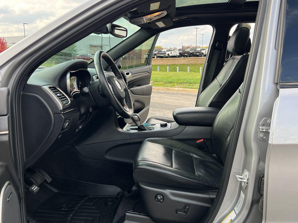 used 2018 Jeep Grand Cherokee car, priced at $24,490