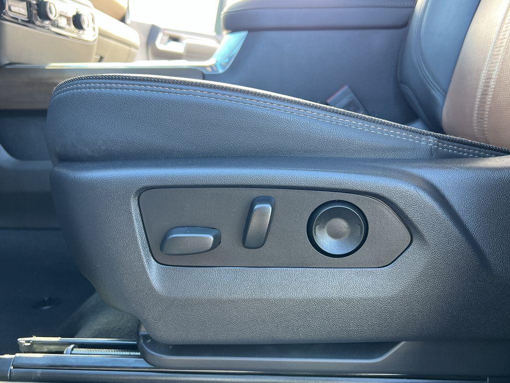 used 2024 Chevrolet Silverado 2500 car, priced at $69,990