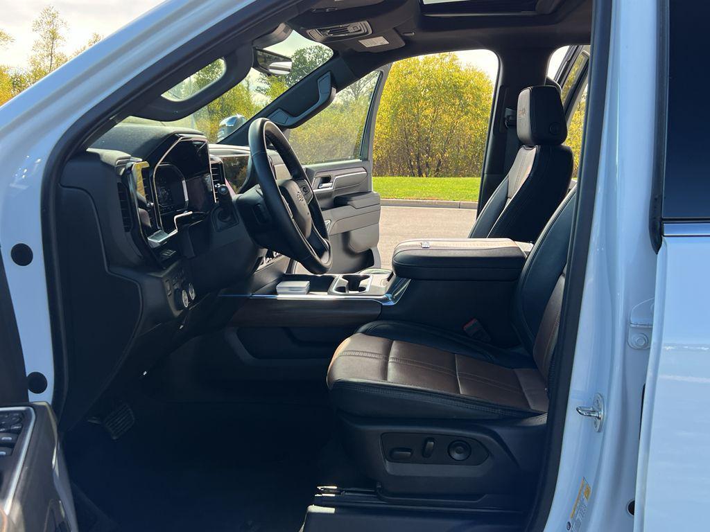 used 2024 Chevrolet Silverado 2500 car, priced at $69,990