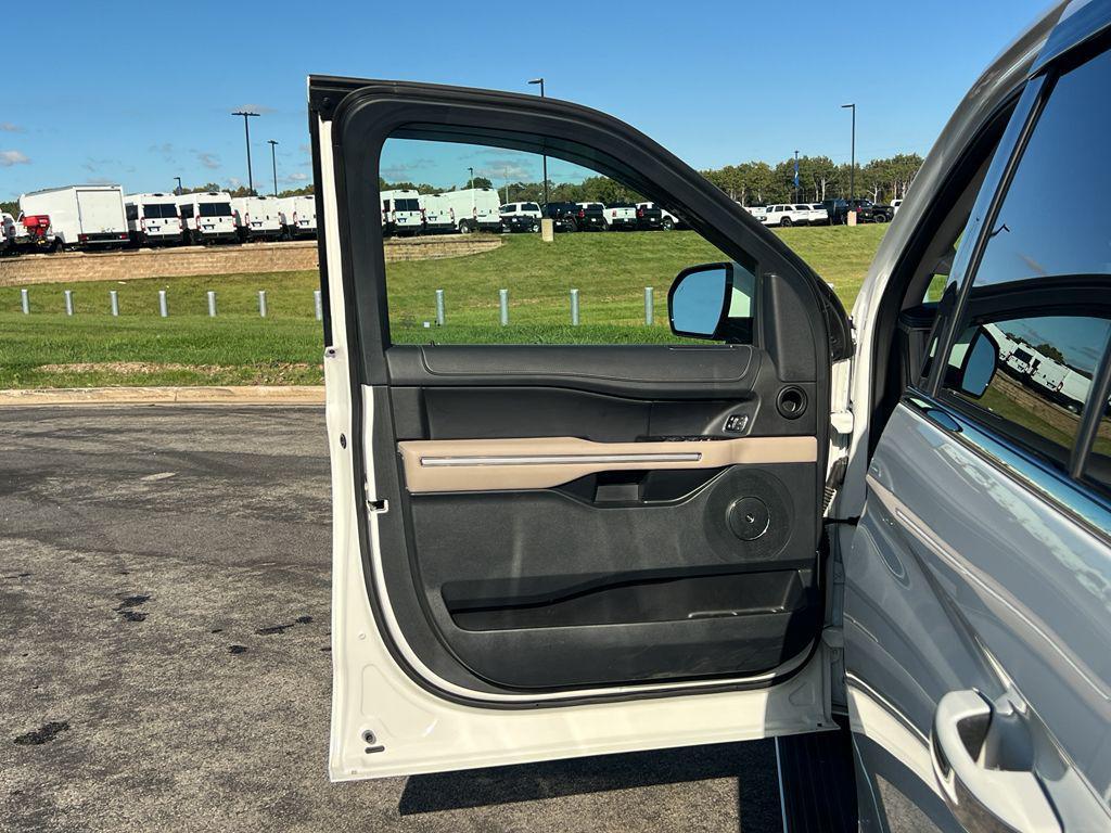 used 2023 Ford Expedition car, priced at $57,990