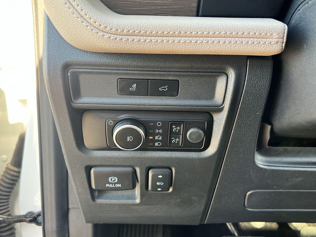 used 2023 Ford Expedition car, priced at $57,990