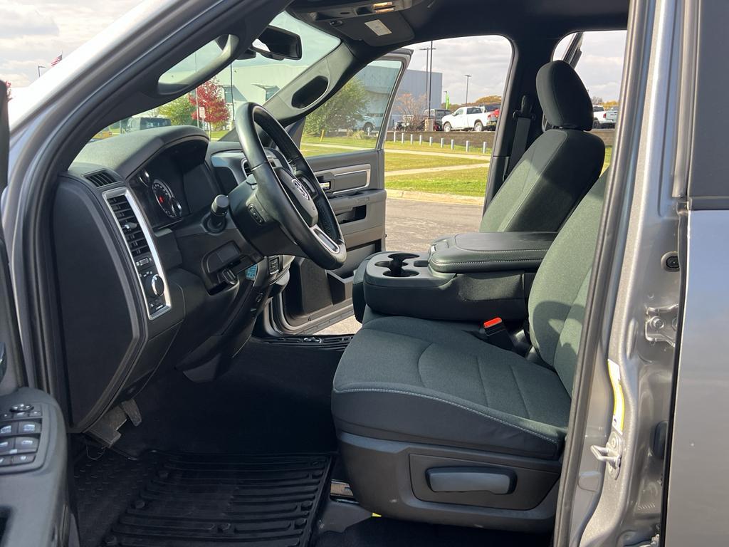 used 2022 Ram 1500 Classic car, priced at $32,990