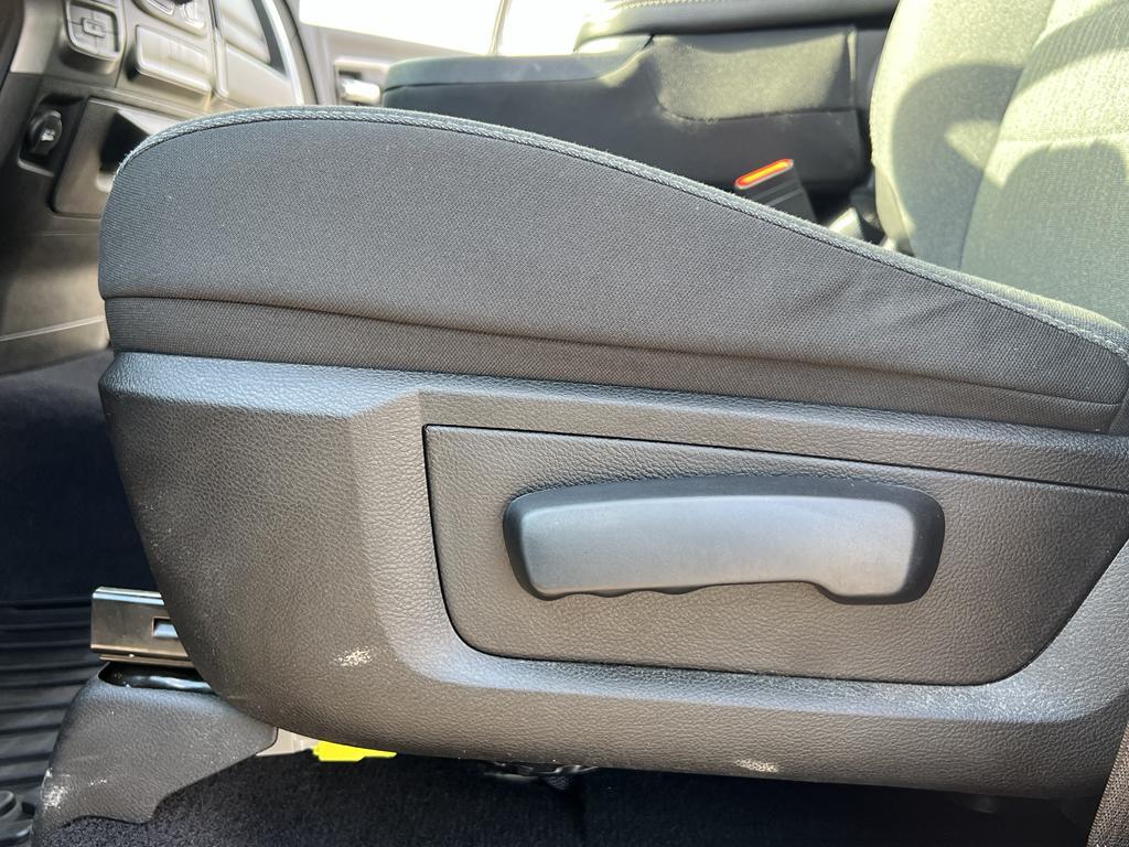 used 2022 Ram 1500 Classic car, priced at $32,990