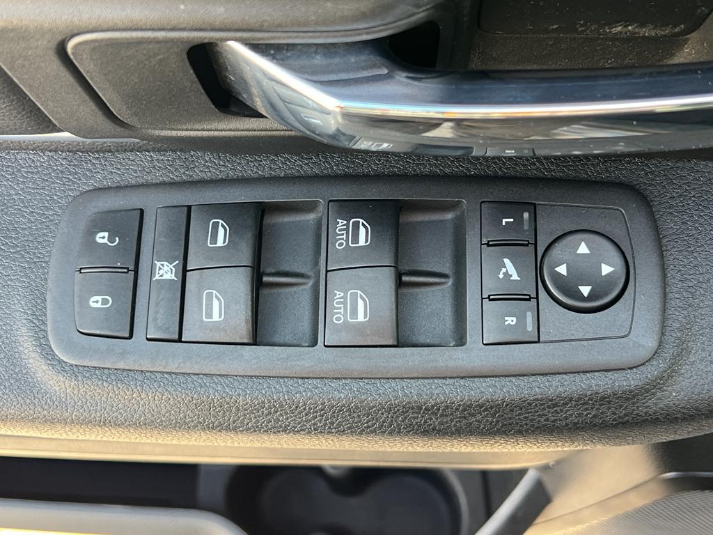 used 2022 Ram 1500 Classic car, priced at $32,990