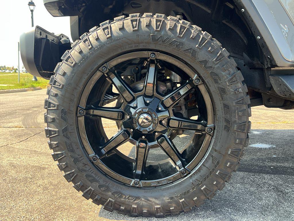 used 2021 Jeep Wrangler Unlimited car, priced at $33,990