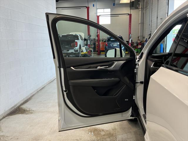 used 2024 Cadillac XT6 car, priced at $52,990