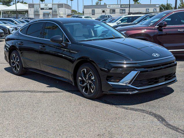 new 2024 Hyundai Sonata car, priced at $29,205